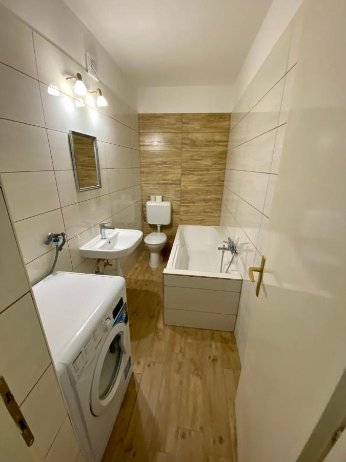 Amarin Apartments ハイデゥソボスロー エクステリア 写真