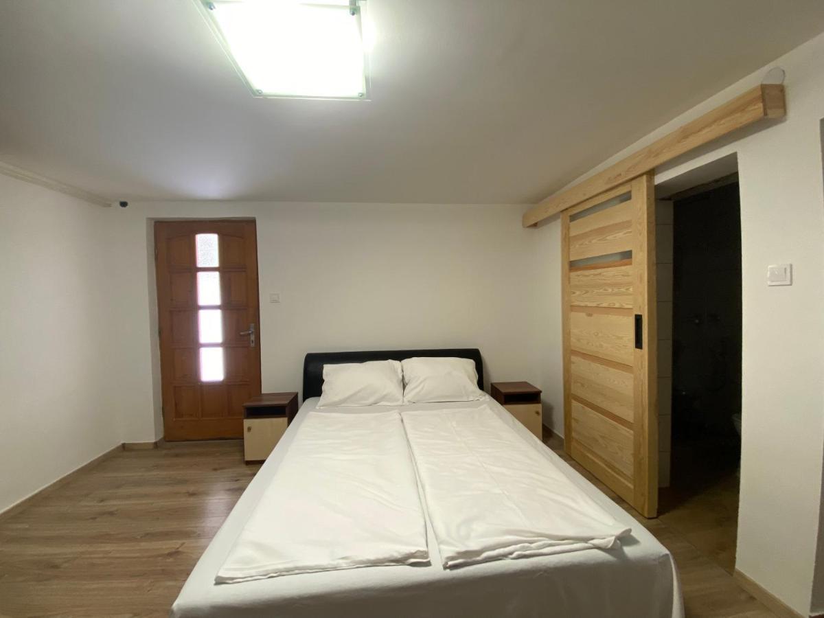 Amarin Apartments ハイデゥソボスロー エクステリア 写真