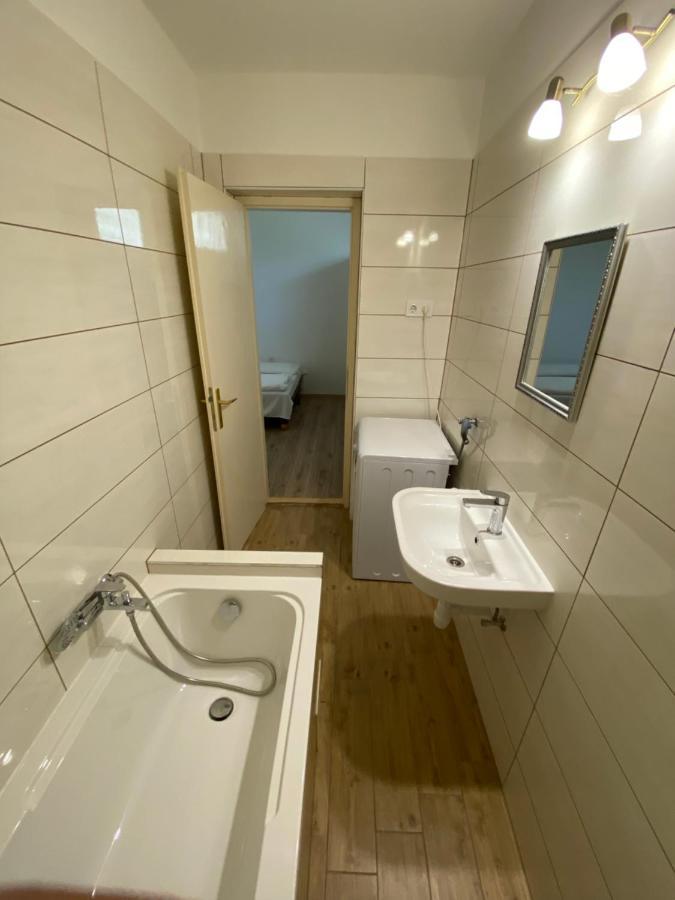 Amarin Apartments ハイデゥソボスロー エクステリア 写真